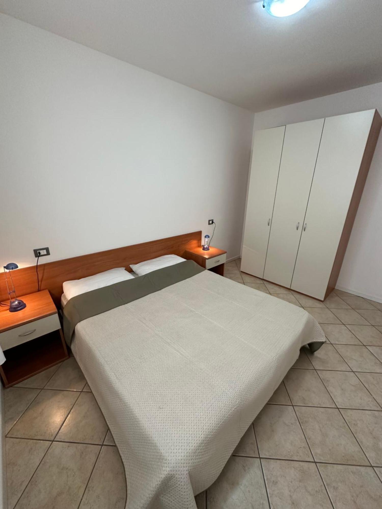 Residence Stefania Appartamenti Piano Terra - Agenzia Cocal Caorle Buitenkant foto